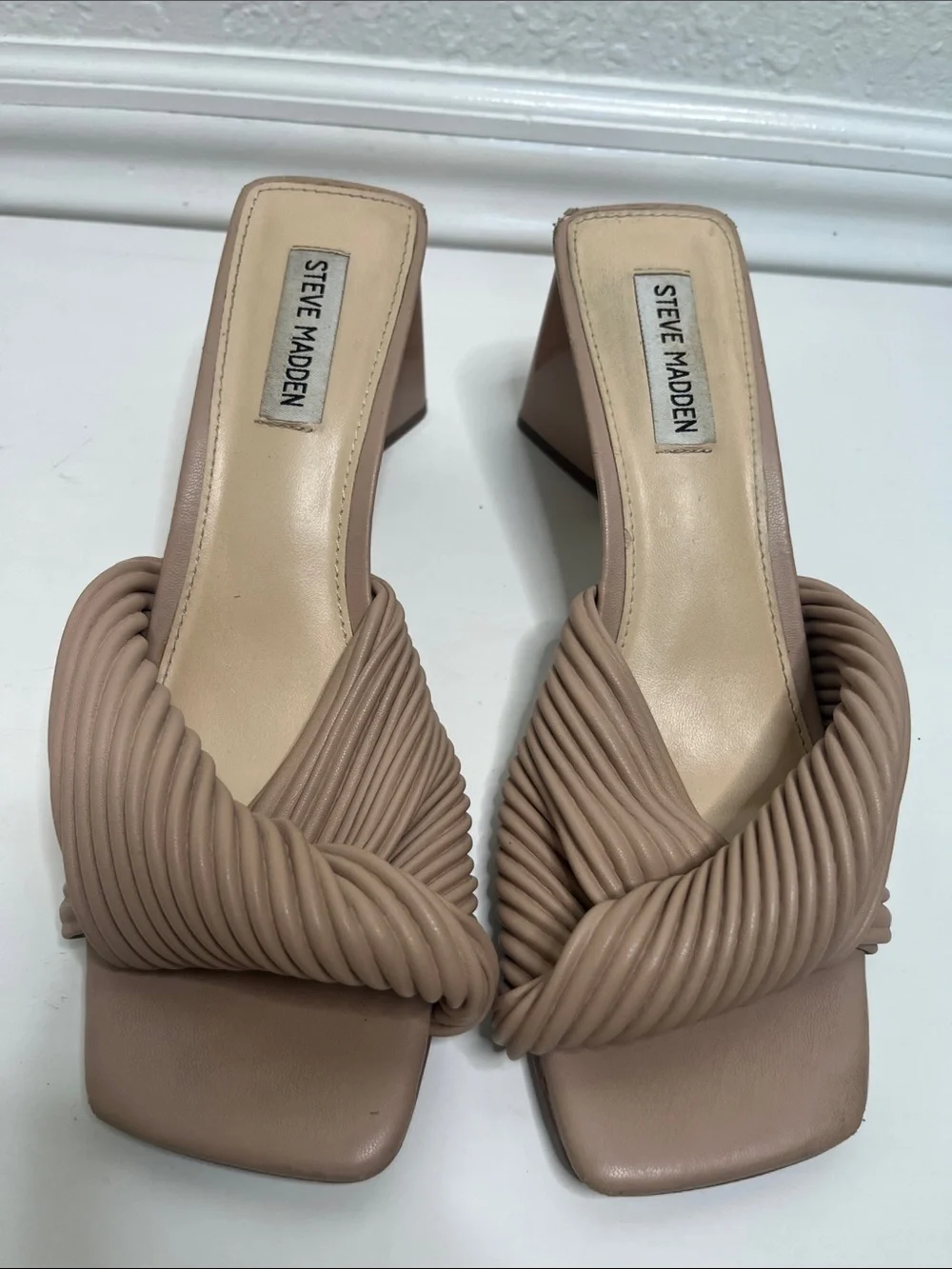 Steve Madden Gomaz Block Heeled Mules Sz 8.5